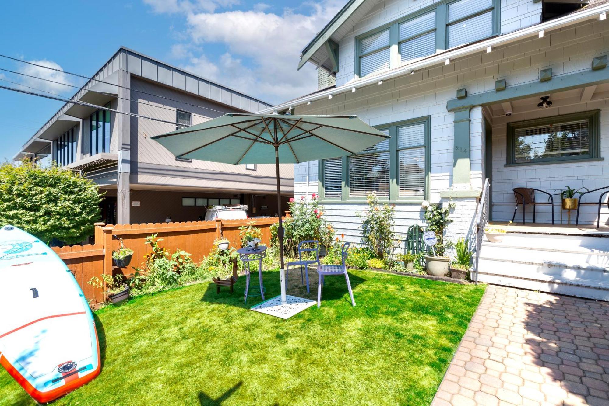 Vintage 3 Bedroom Home In Prime Eastlake Seattle With Private Parking Eksteriør bilde
