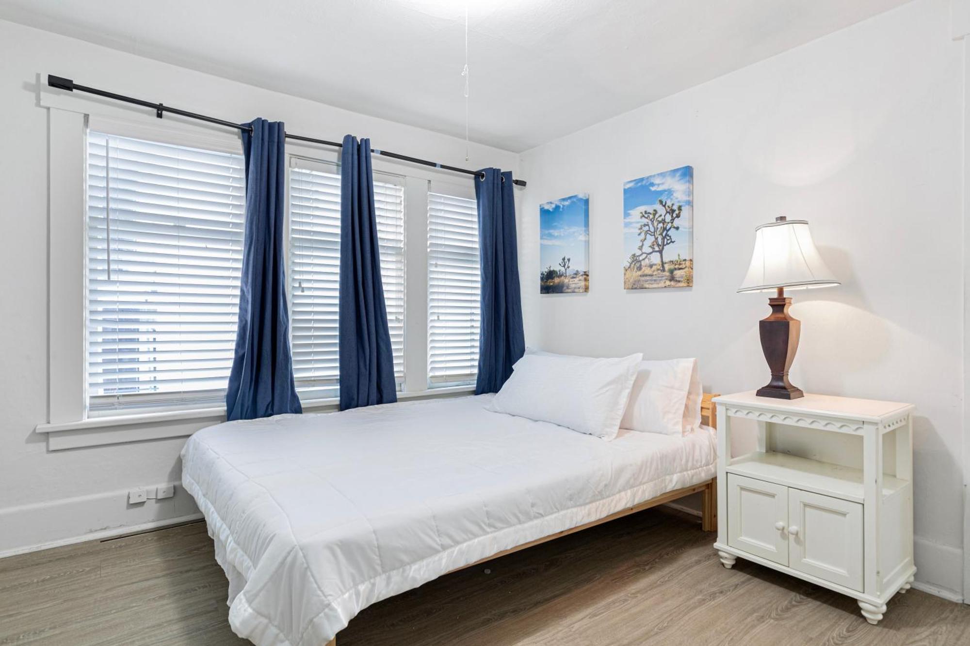 Vintage 3 Bedroom Home In Prime Eastlake Seattle With Private Parking Eksteriør bilde