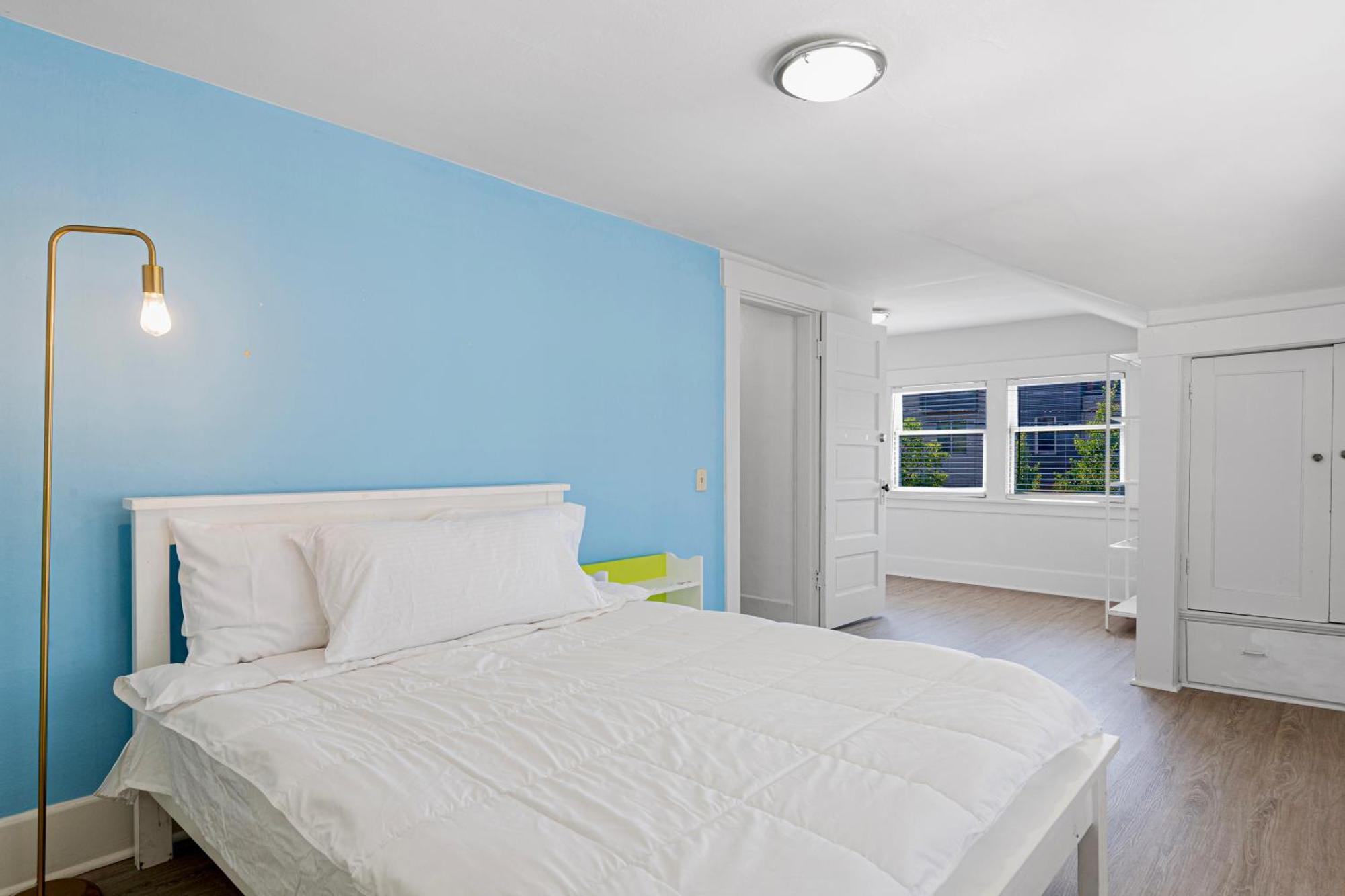 Vintage 3 Bedroom Home In Prime Eastlake Seattle With Private Parking Eksteriør bilde