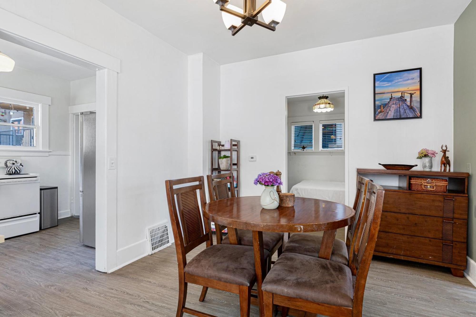 Vintage 3 Bedroom Home In Prime Eastlake Seattle With Private Parking Eksteriør bilde